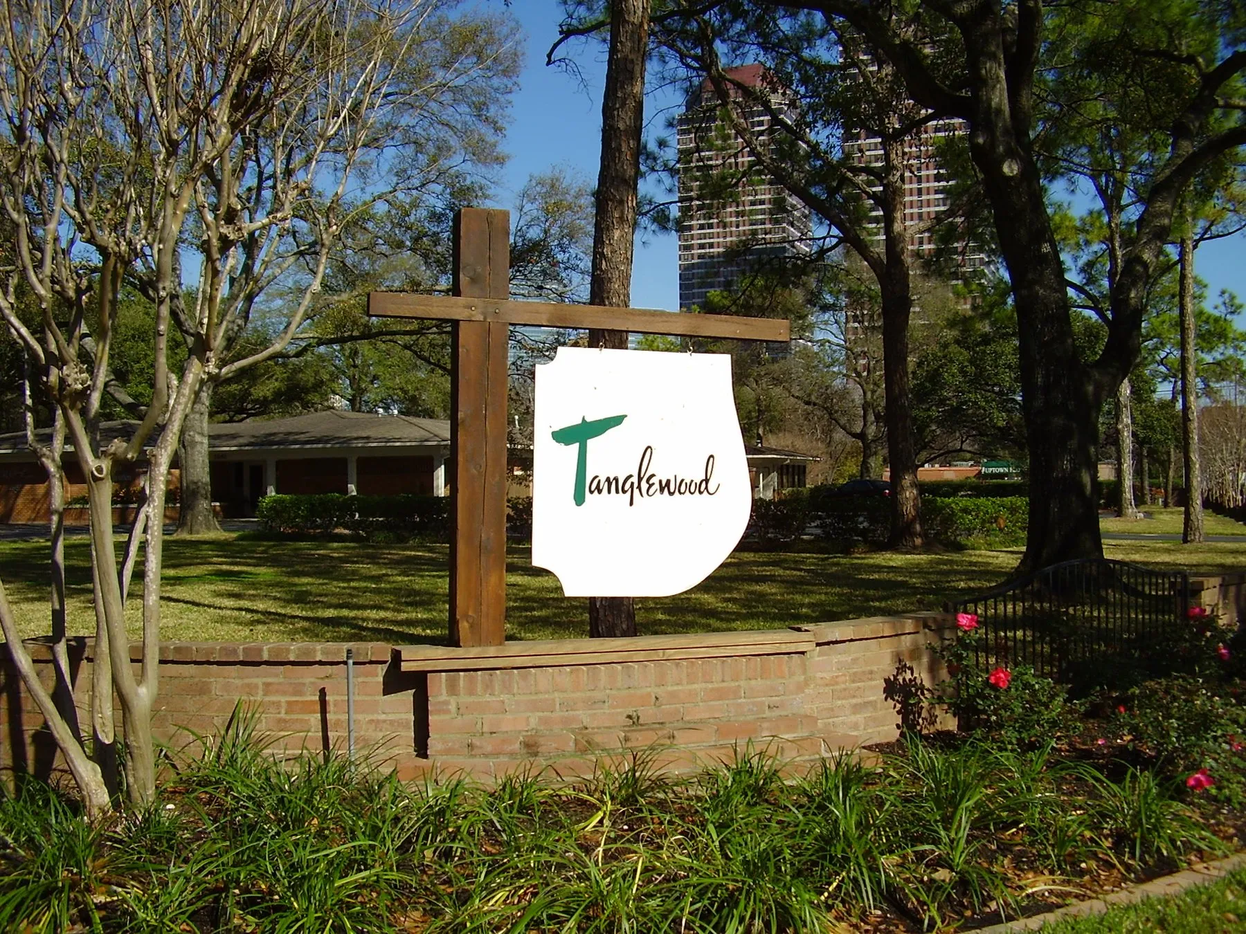Tanglewood neighborhood sign in Houston